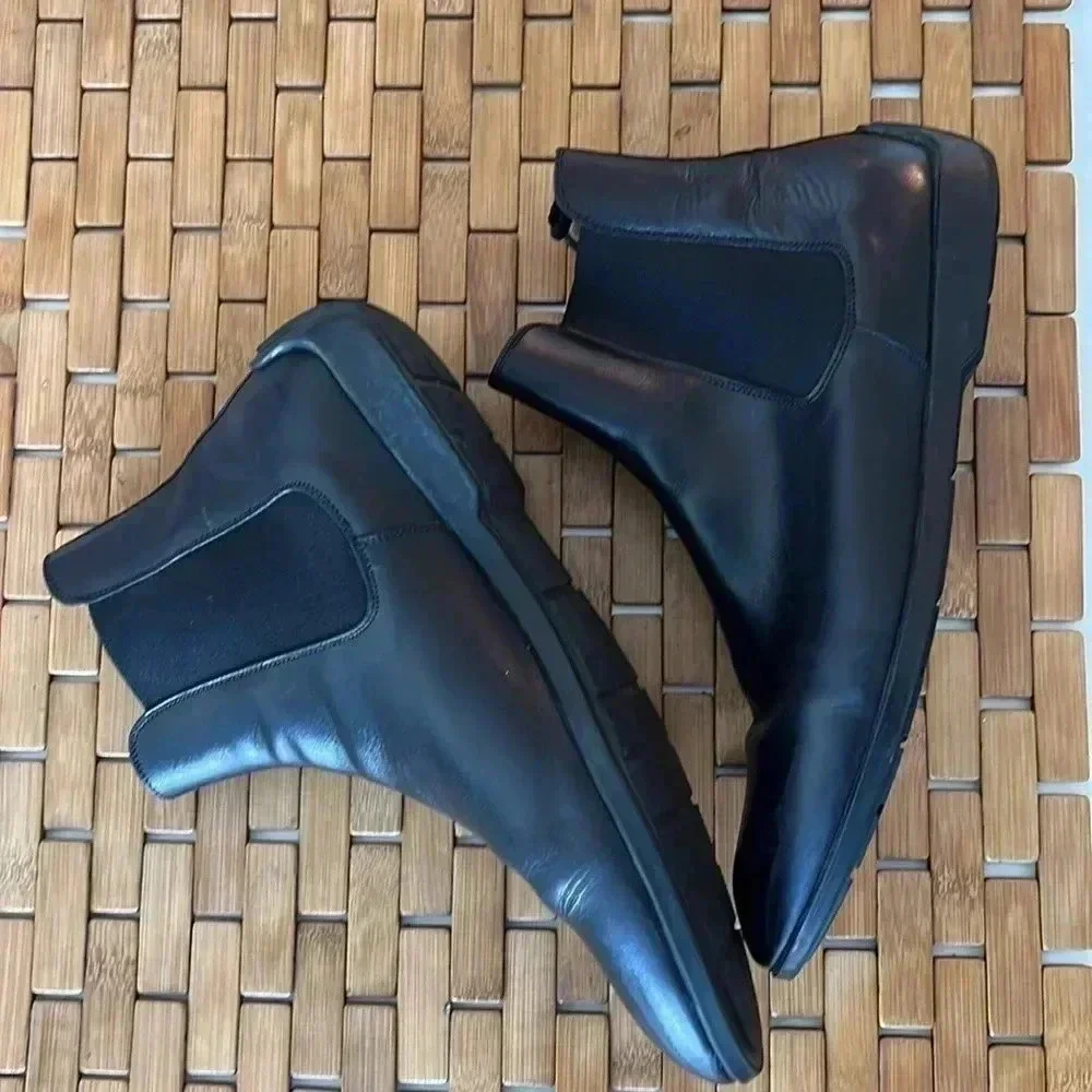 Mezlan gently used